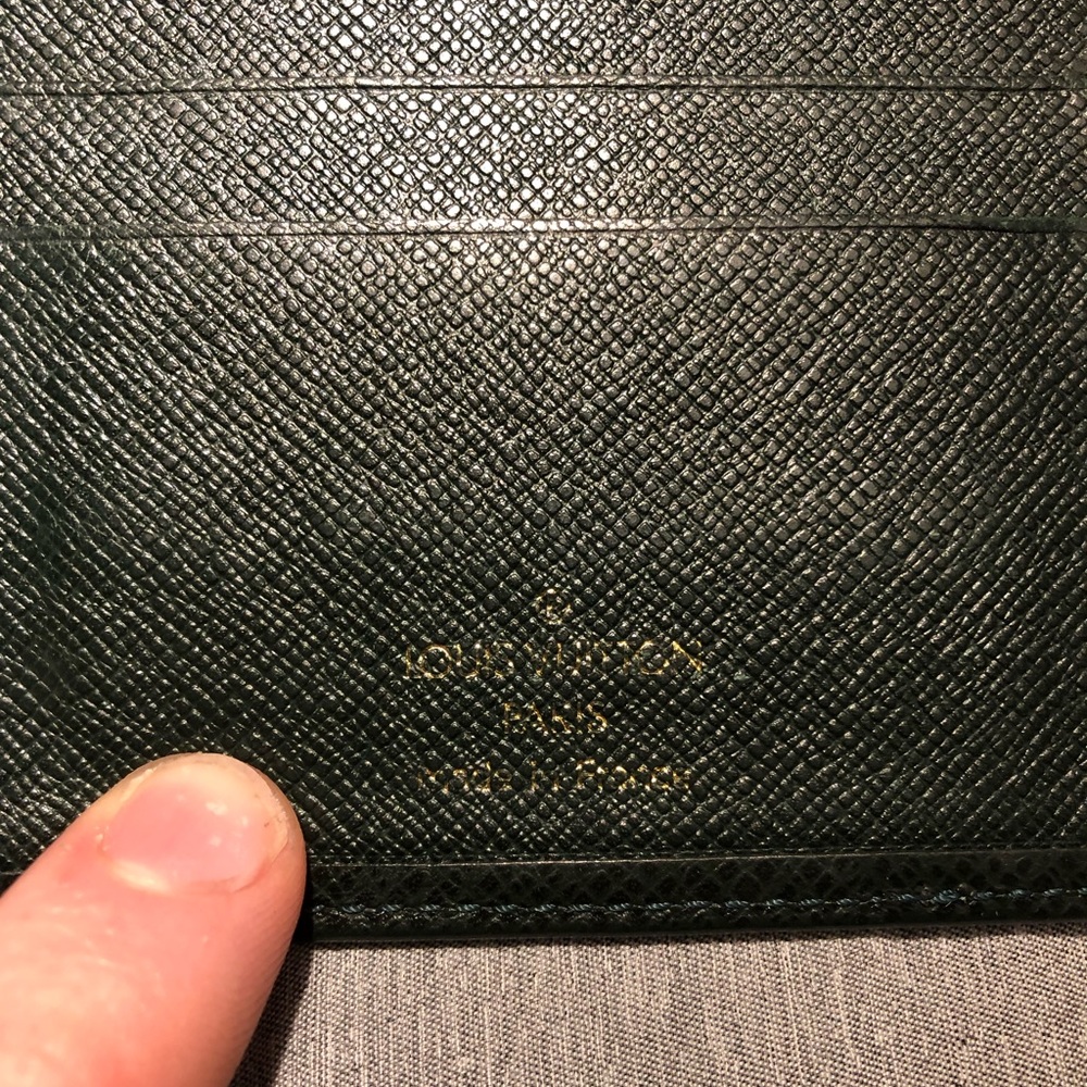 SOLD❗️Dark Green Louis Vuitton Bifold - Picture 2 of 8
